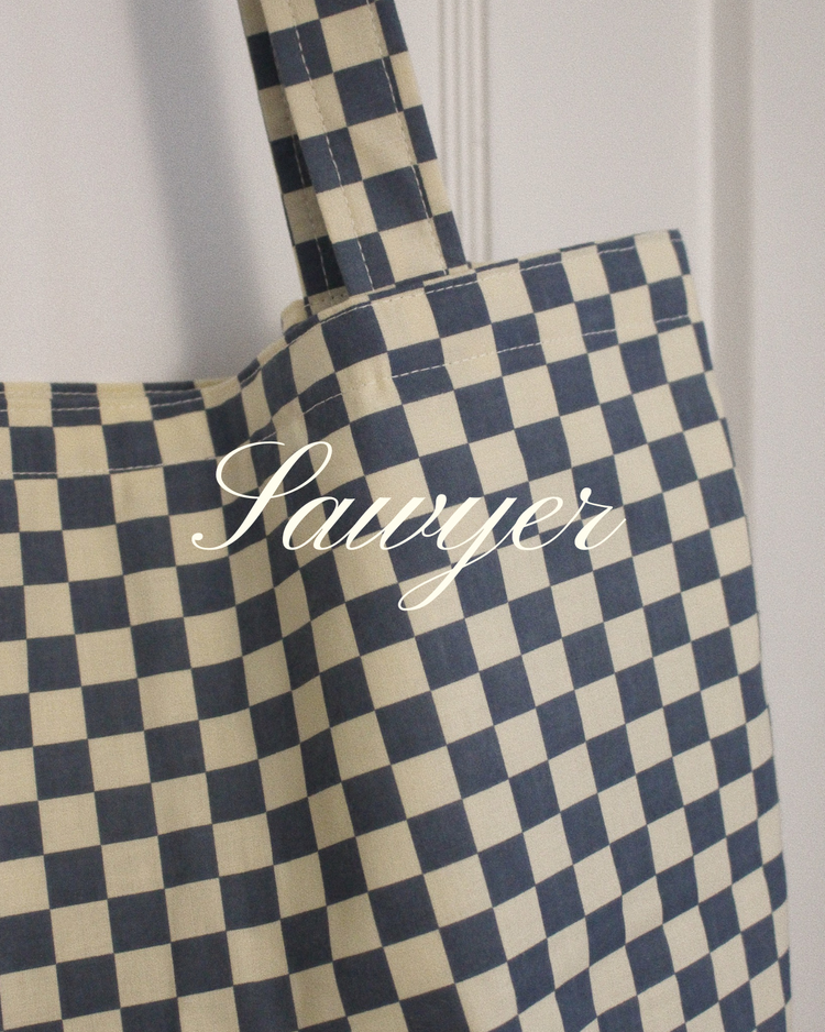 Word Strings Totes