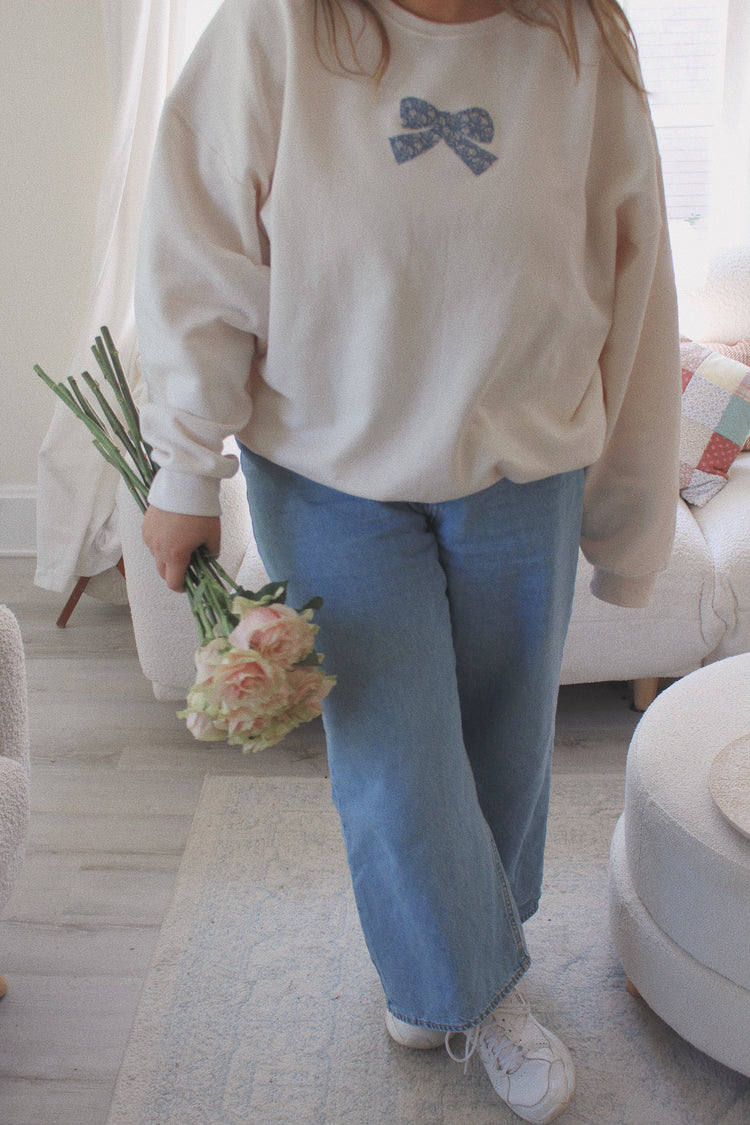 Bow Crewneck